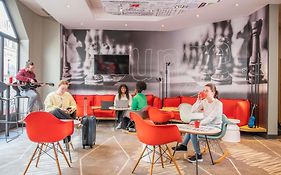 Ibis Nantes Centre Tour Bretagne